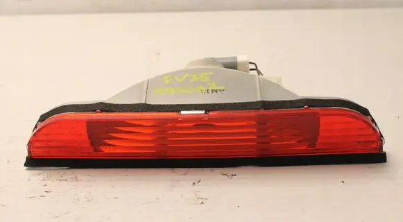 Mazda 3 II Third/center stoplight