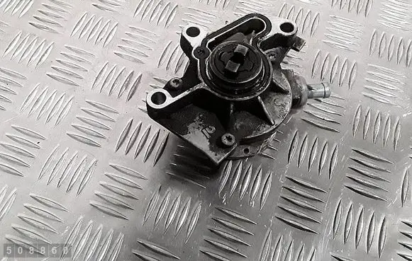 Skoda Fabia Mk1 (6Y) Vacuum pump 038145101b