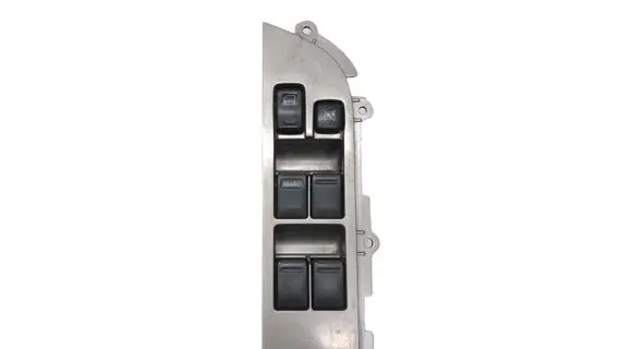 Nissan X-Trail T30 Electric window control switch