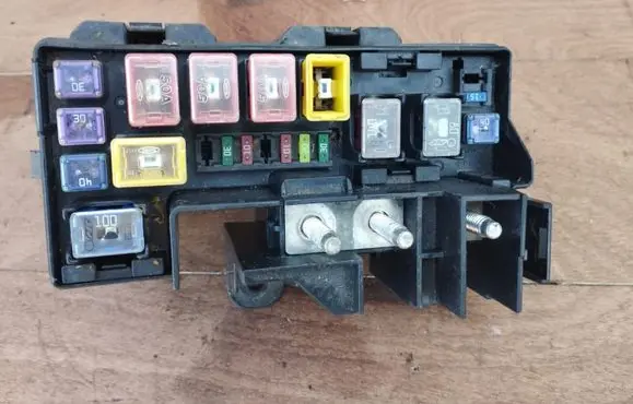 Infiniti EX Fuse module