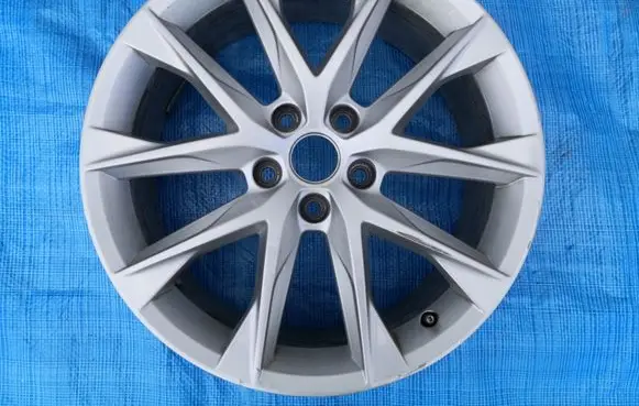 Seat Leon (5F) R18 alloy rim 5F0601025AA