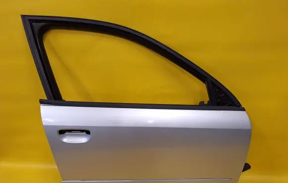 Audi A4 S4 B6 8E 8H Front door