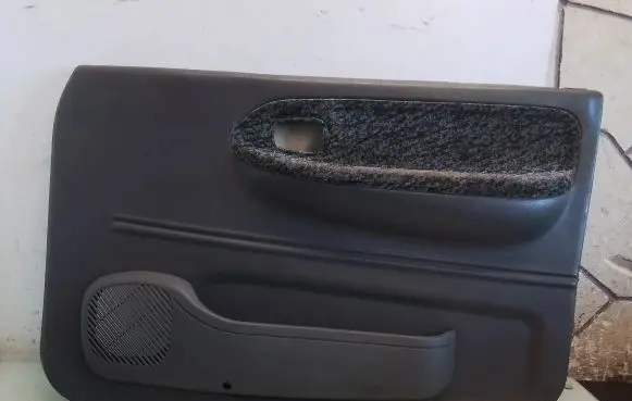 KIA Sportage Front door card panel trim