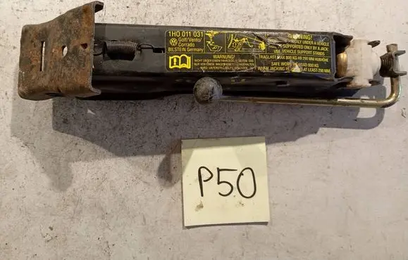 Volkswagen Golf III Lift Jack 1H0011031