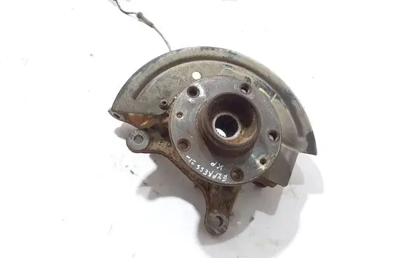 Renault Express Front wheel hub 400154781R