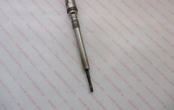Volkswagen Golf VII Glow plug 03L905061G DCY