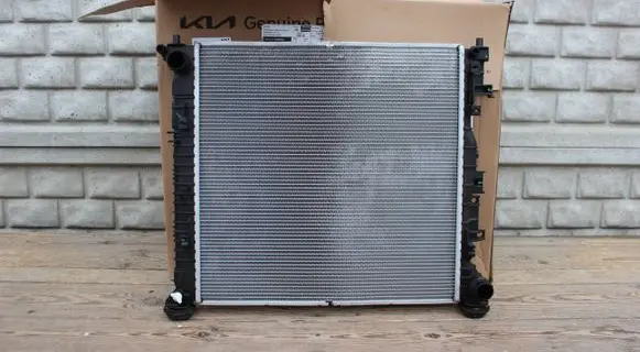 KIA Sportage Coolant radiator 25310N7030 FP2Y0NX5BD