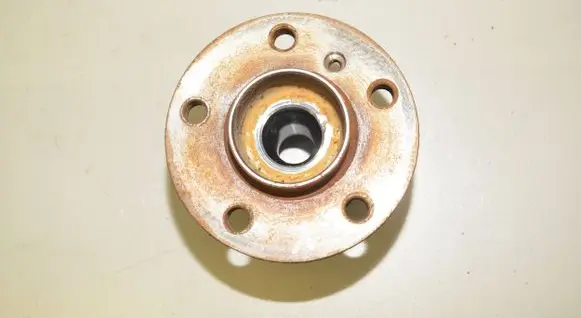 BMW 2 F45 Rear wheel ball bearing 6851589 33416851589