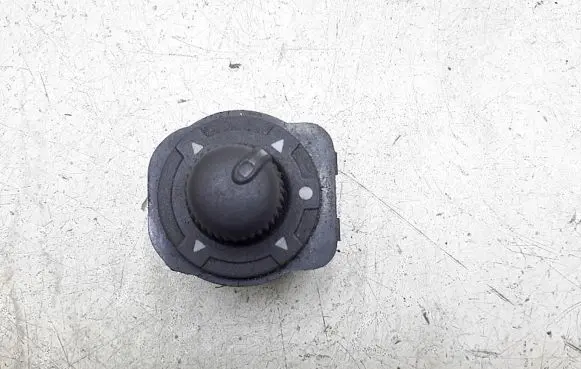 Fiat Ducato Wing mirror switch b569