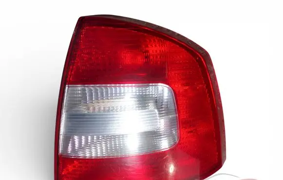 Skoda Octavia Mk2 (1Z) Rear/tail lights 1Z5945096B
