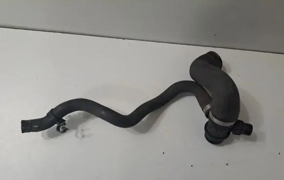 BMW 4 F32 F33 Engine coolant pipe/hose 7639997