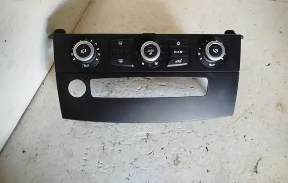 BMW 5 E60 E61 Climate control unit 11419110