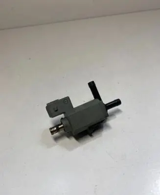 Volvo XC70 Turbo solenoid valve 9473212 72224005 11T161