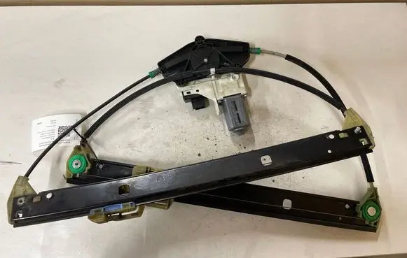 Audi A4 S4 B8 8K Front door window regulator with motor 8K0837461 8K0959801