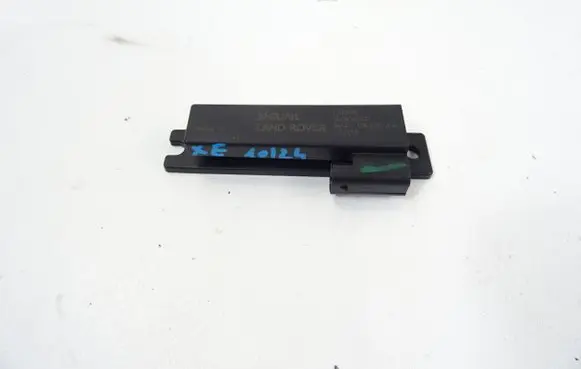 Jaguar XE Antenna control unit 