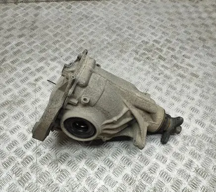 BMW 5 G30 G31 G38 Rear differential 8632067