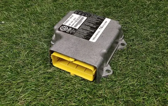 Volkswagen PASSAT CC Airbag control unit/module 5N0959655T