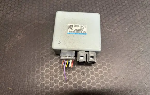 Suzuki Swift I Power steering control unit/module 3872063J10 Q1T23882M 63J0