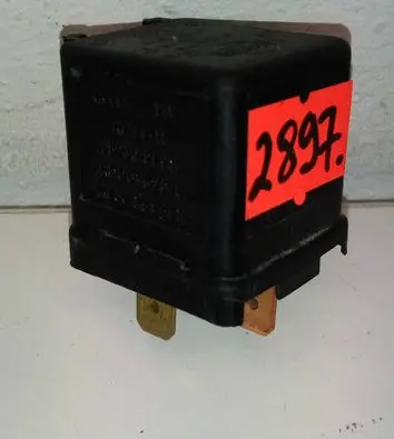 Nissan Navara D40 Other relay 252309F910