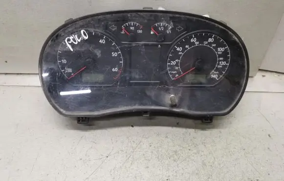 Volkswagen Polo IV 9N3 Speedometer (instrument cluster) 6Q0920900H