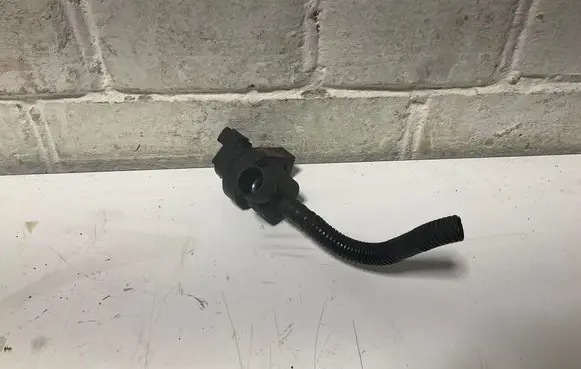 BMW 5 E60 E61 Valve vacuum 7507664