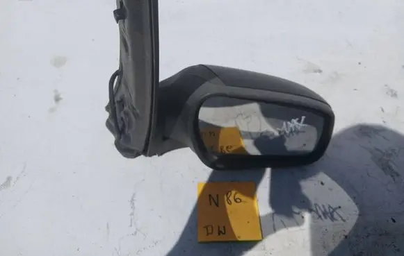 Ford Focus C-MAX Front door electric wing mirror