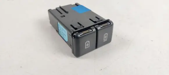 Suzuki Swift IV USB socket connector 3947080P00