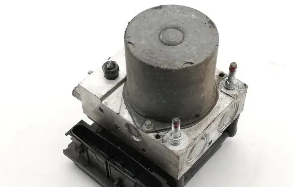 Toyota Avensis T270 ABS Pump 4454005071