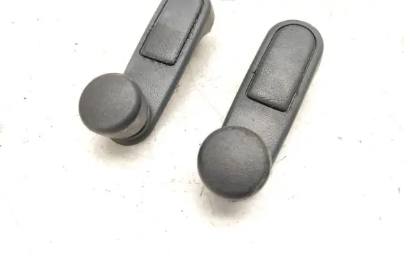 Citroen Xsara Rear door window winding handle 