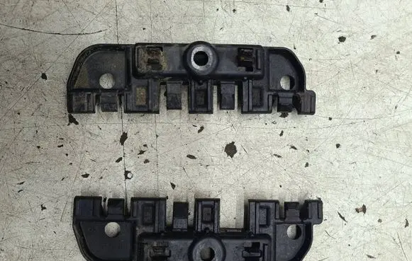Audi A7 S7 4G Fender mounting bracket 4G8853922A