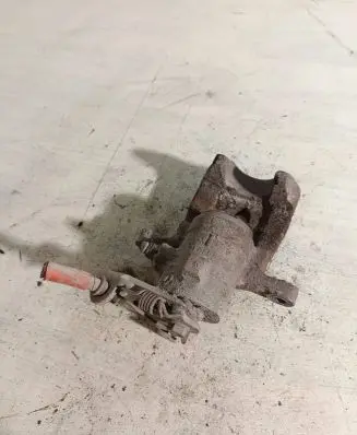 Renault Scenic I Rear brake caliper LUC01