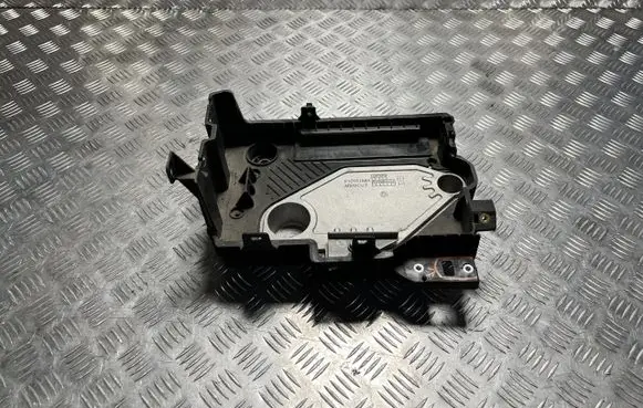 Renault Clio V Battery box tray PU20998