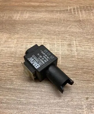 BMW 3 E46 Other relay 7506449 66863610
