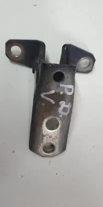Peugeot 4007 Front door upper hinge