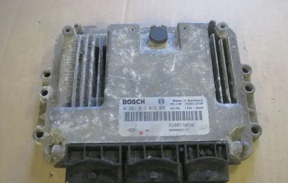Renault Espace IV Engine control unit/module ECU 8200570596
