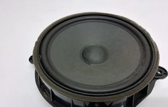 Tesla Model 3 Front door speaker 107974400E 2212201215A