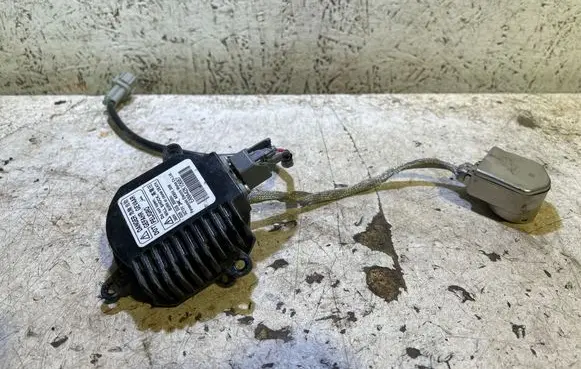 Nissan Juke I F15 Headlight ballast module Xenon AC85V35W D2RD2S2000 EANA42K10687