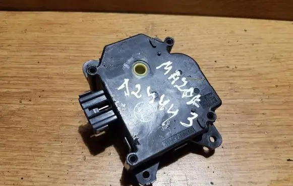 Mazda 3 I Air flap motor/actuator hb601b32j01