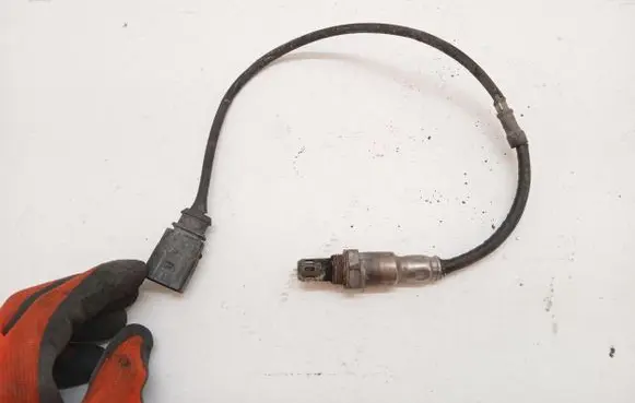Volkswagen PASSAT B6 Lambda probe sensor 03C906262AD