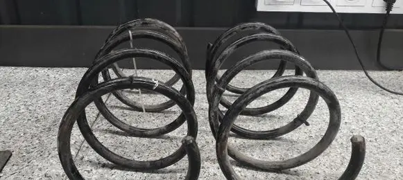 Mercedes-Benz Vito Viano W638 Front coil spring