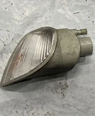Citroen Saxo Front indicator light