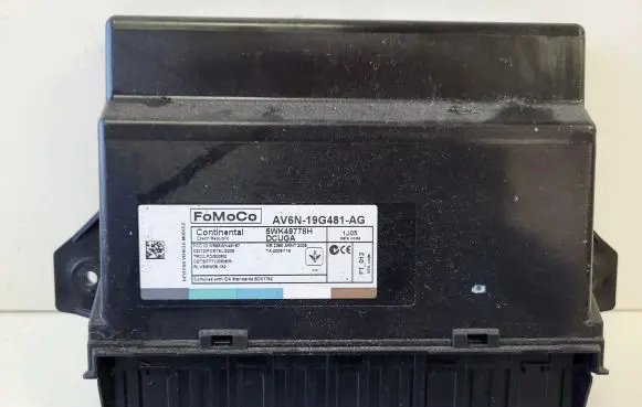 Ford C-MAX II Comfort/convenience module AV6N19G481AG