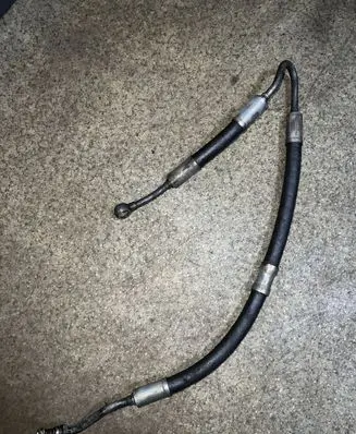 Power steering hose/pipe/line
