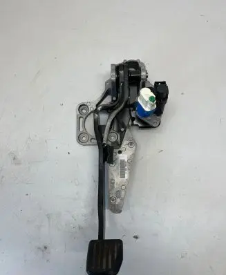 Land Rover Freelander 2 - LR2 Brake pedal 7G9N2D094FB