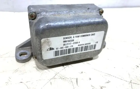 Mitsubishi Grandis ESP acceleration yaw rate sensor MN102338 A6D3L3003Q 06211701644