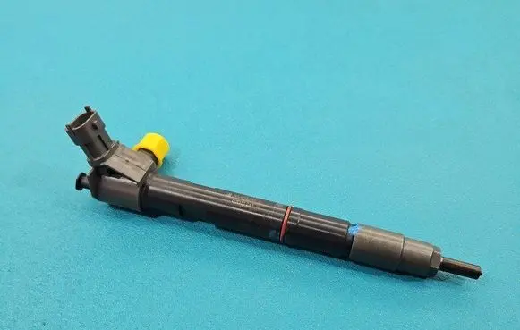 Opel Astra K Fuel injector 55490361 IMPRK1509411