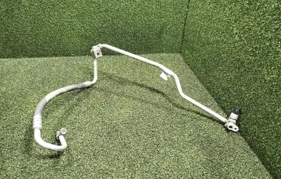 Renault Trafic III (X82) Air conditioning (A/C) pipe/hose 93458912 924903875R