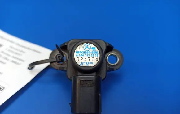 Mercedes-Benz C W203 Air pressure sensor A0041533328