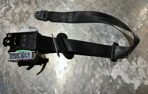 Citroen DS4 Front seatbelt 98026077XX