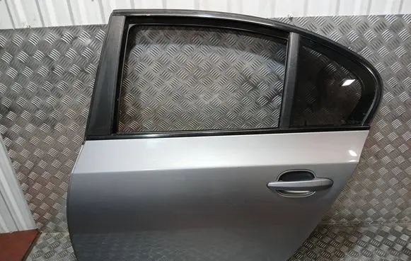BMW 5 E60 E61 Rear door